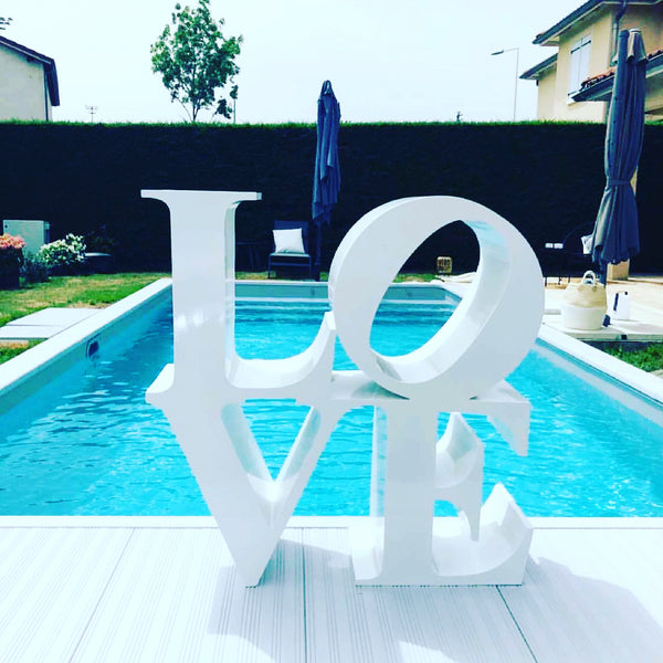 Sculpture LOVE (100 cm)